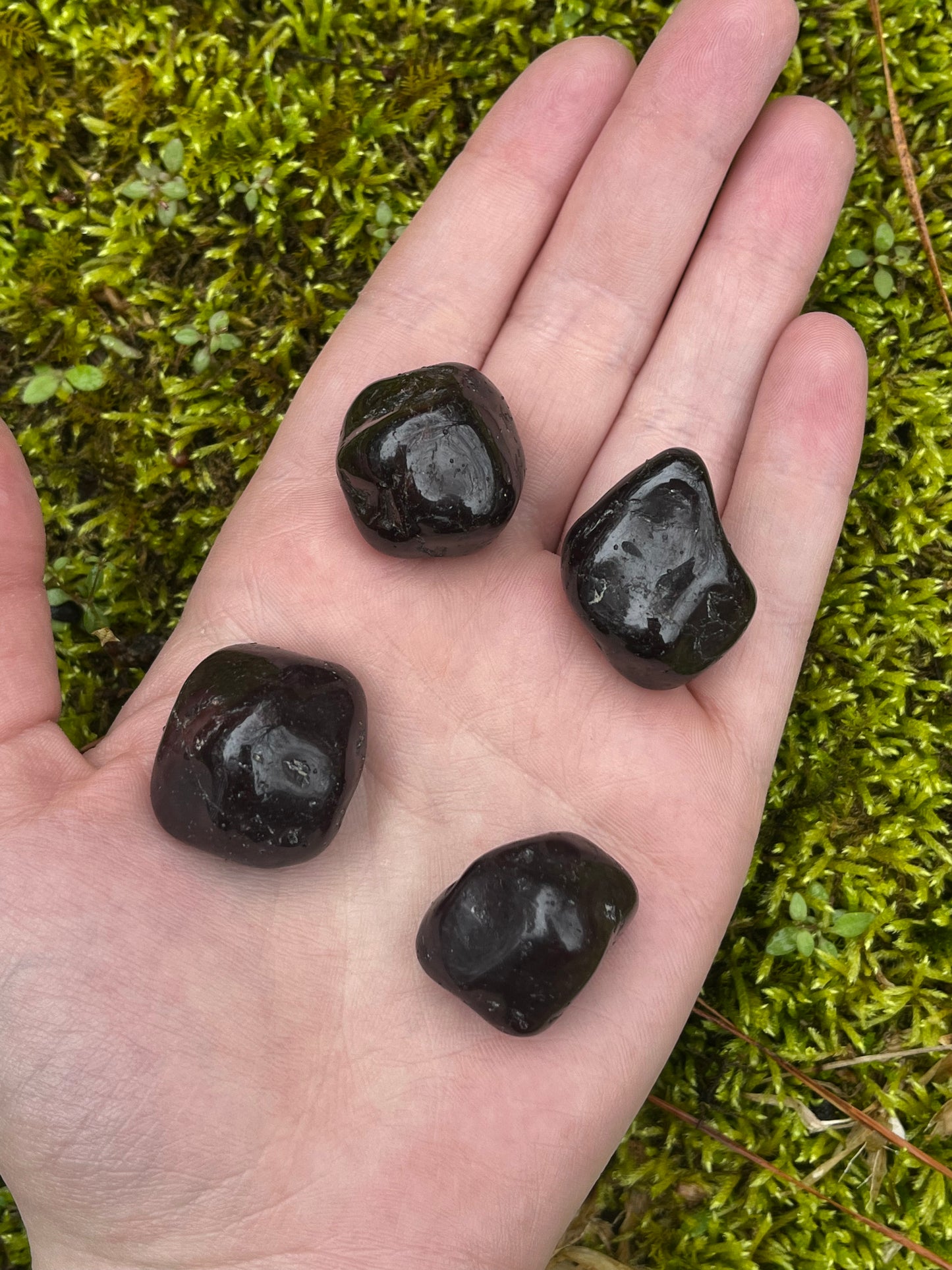 Red Garnet Tumble